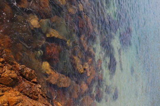 海灘 海水 礁石