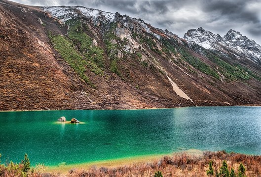 四川德格雀兒山