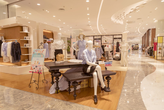 女裝專賣店