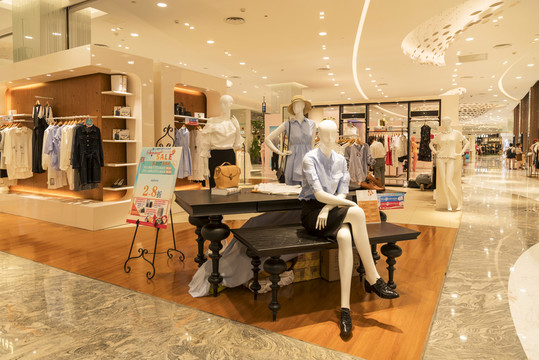 女裝專賣店