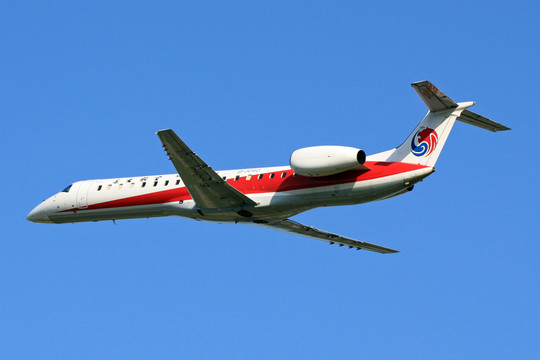 飛機(jī)起飛 民航 東北航空