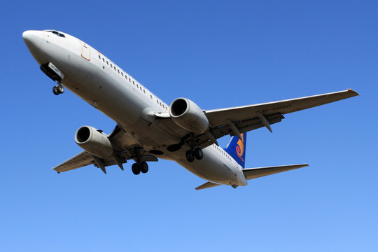 飛機(jī) 降落 民航 中國(guó)新華航空