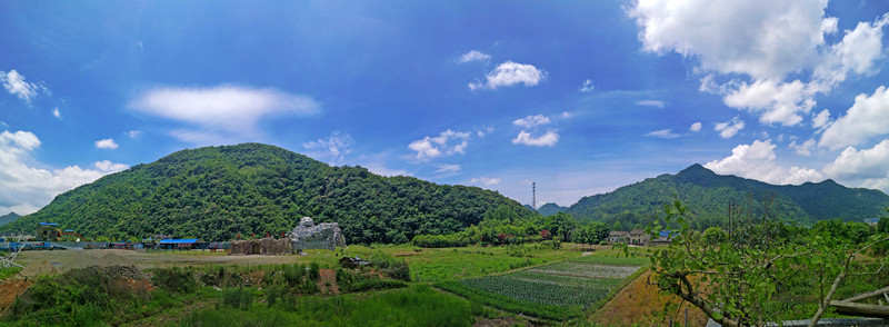 藍(lán)天白云