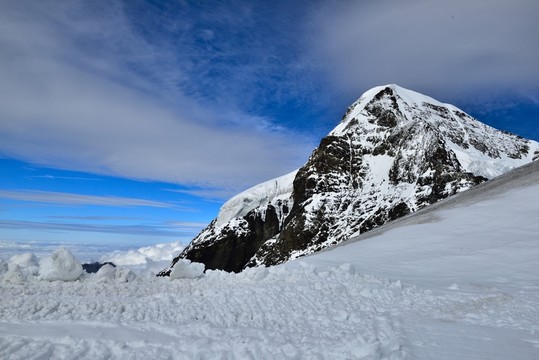 雪原冰峰