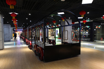 商場內(nèi)景 火車
