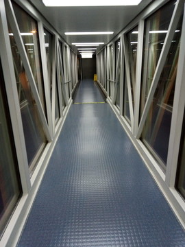 登機(jī)廊橋