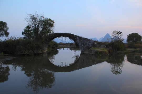 會仙濕地石拱橋