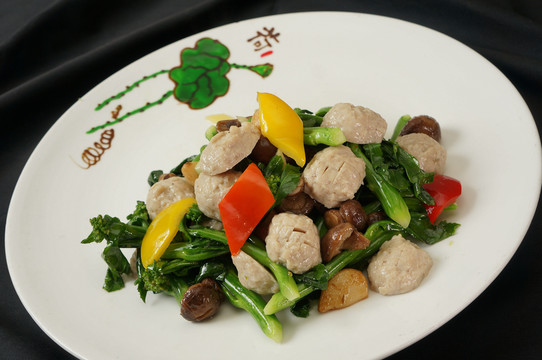 肉丸炒青菜