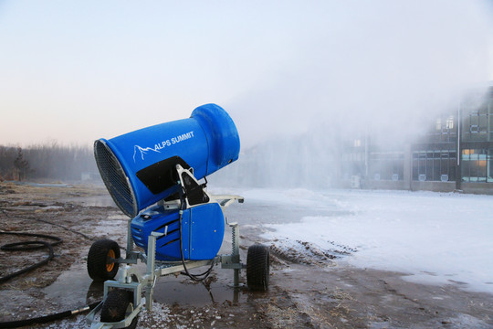 造雪機(jī)