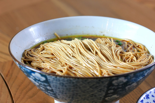 千燈美食奧灶面