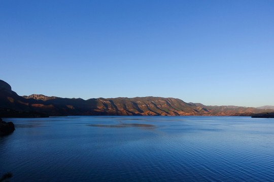 瀘沽湖風(fēng)光