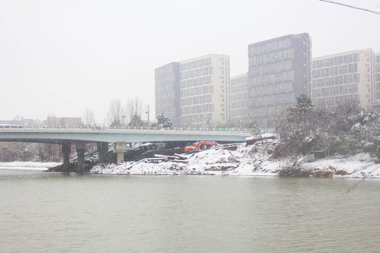 暖冬雪景