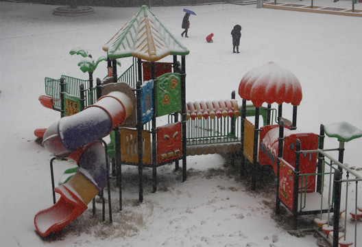 戲雪圖 （19）