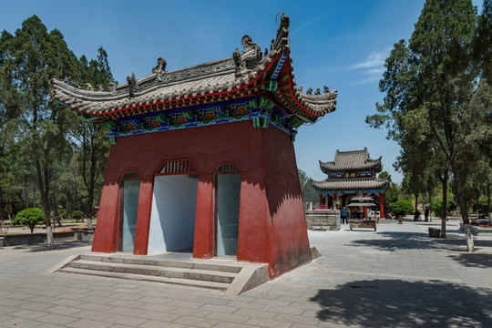 開(kāi)封龍亭公園碑亭