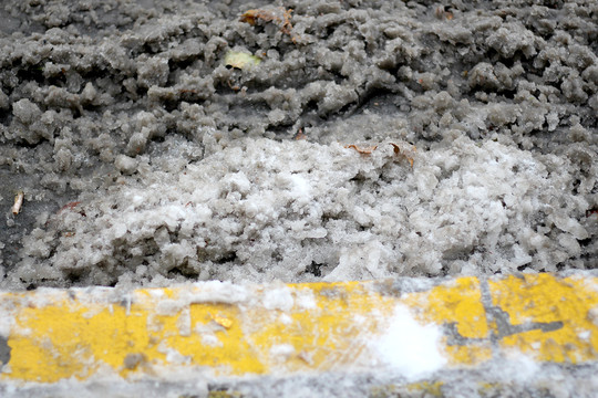 積雪路面