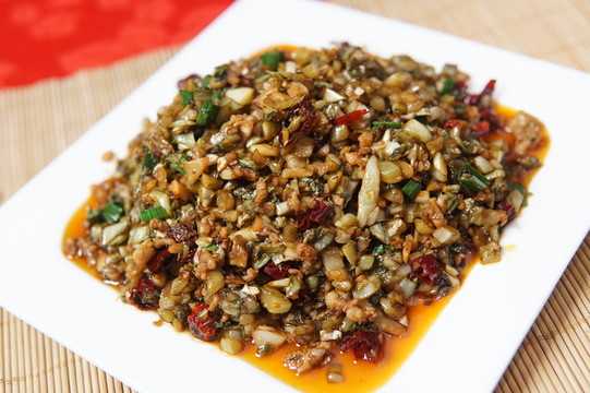 酸菜炒肉末