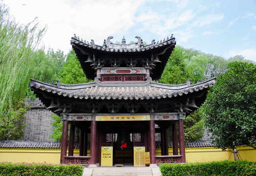 祈福城樓