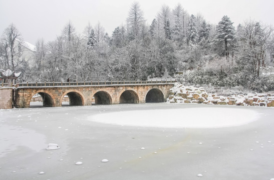 九華山雪景