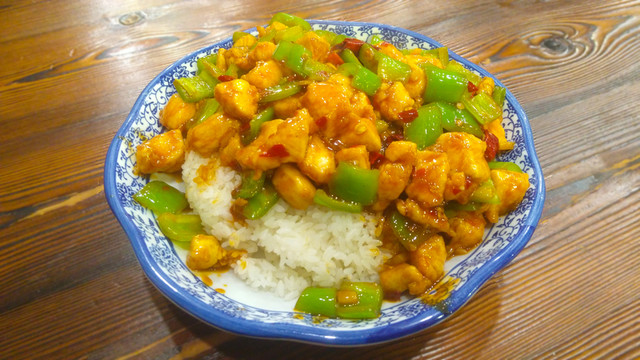 辣子雞丁 蓋澆飯