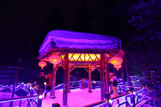 雪鄉(xiāng) 夜景 燈光