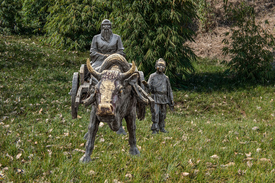 老子游學(xué)列國雕塑