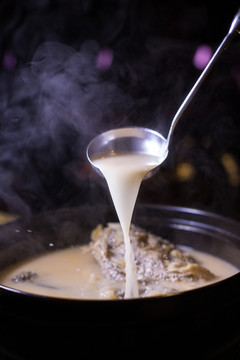 魚(yú)頭湯