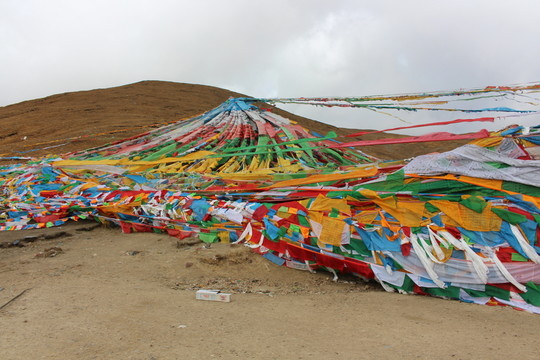 五彩經(jīng)帆