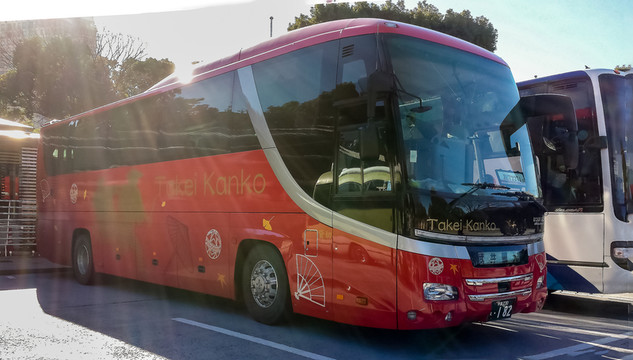 日本街頭大巴車