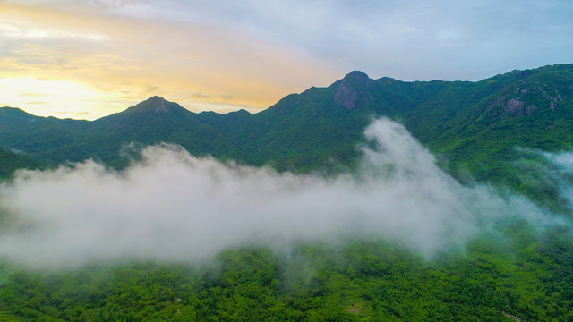 云霧 望夫山