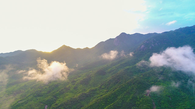 云霧 東水山 陽(yáng)西