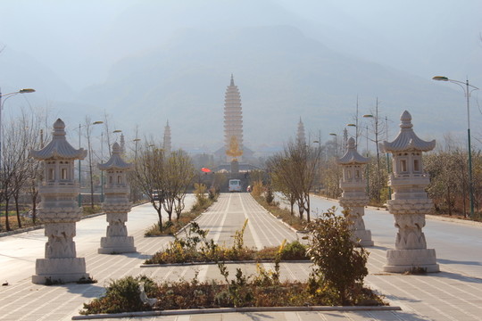 大理崇圣寺三塔
