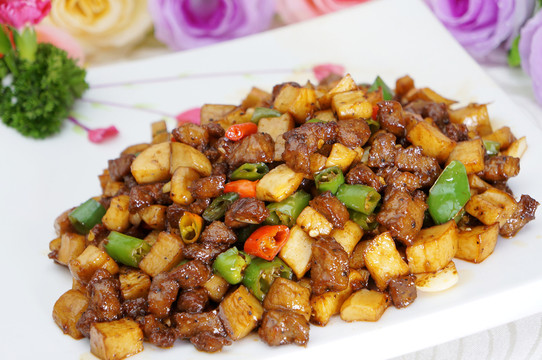 黑椒牛肉粒
