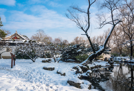 明孝陵景區(qū)雪景