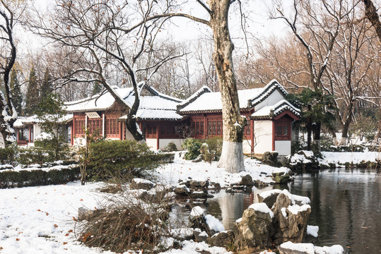 明孝陵景區(qū)雪景