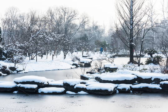 明孝陵景區(qū)雪景