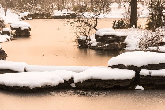明孝陵景區(qū)雪景