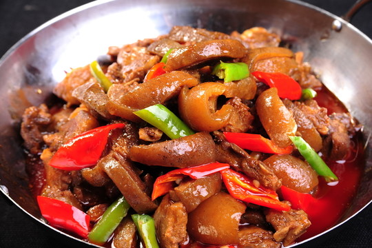 干鍋帶皮牛肉