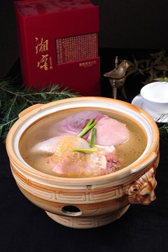 肚包雞