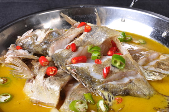 干鍋鮭魚