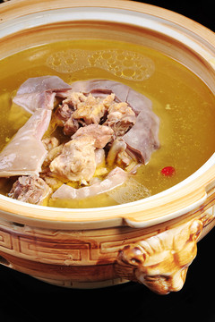 肚煲雞