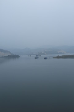 湖水
