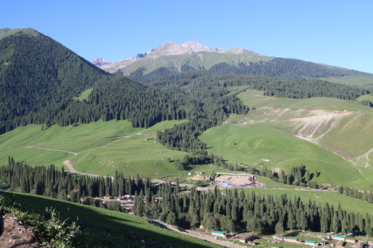 山溝山村