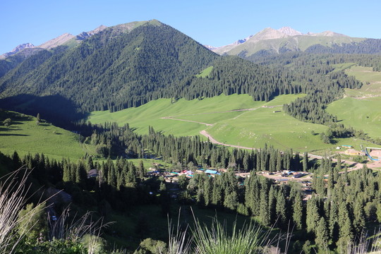 山溝山村