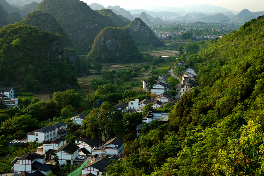 青山綠水興義風(fēng)光
