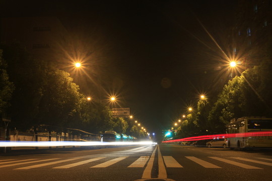 汽車燈光軌跡