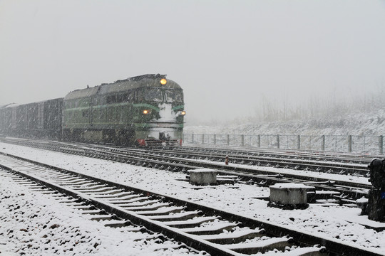雪中列車