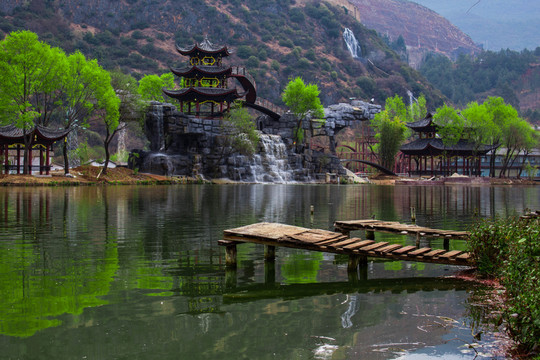 麗江觀音峽藍(lán)天白云風(fēng)景
