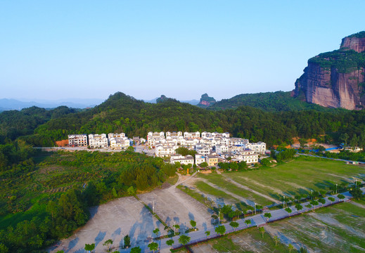 粵北鄉(xiāng)村 丹霞山