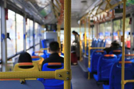 公交車內(nèi)部