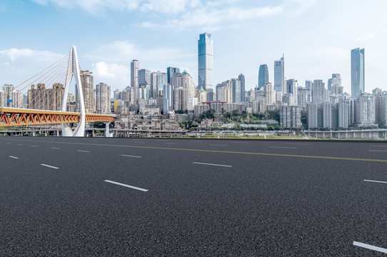 城市道路摩天大樓天際線